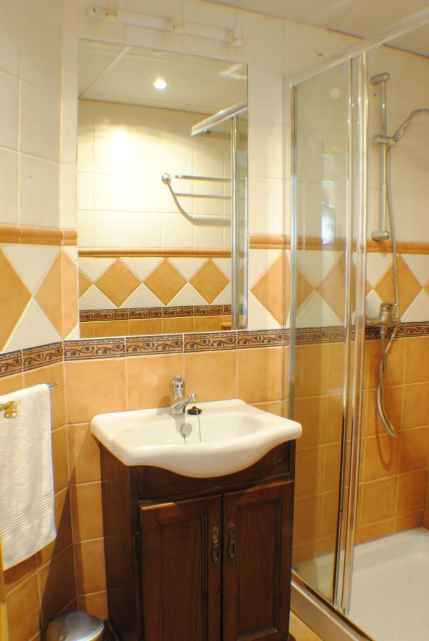La Pimentera Central Apartments 4 - Centro Historico Marbella Bagian luar foto